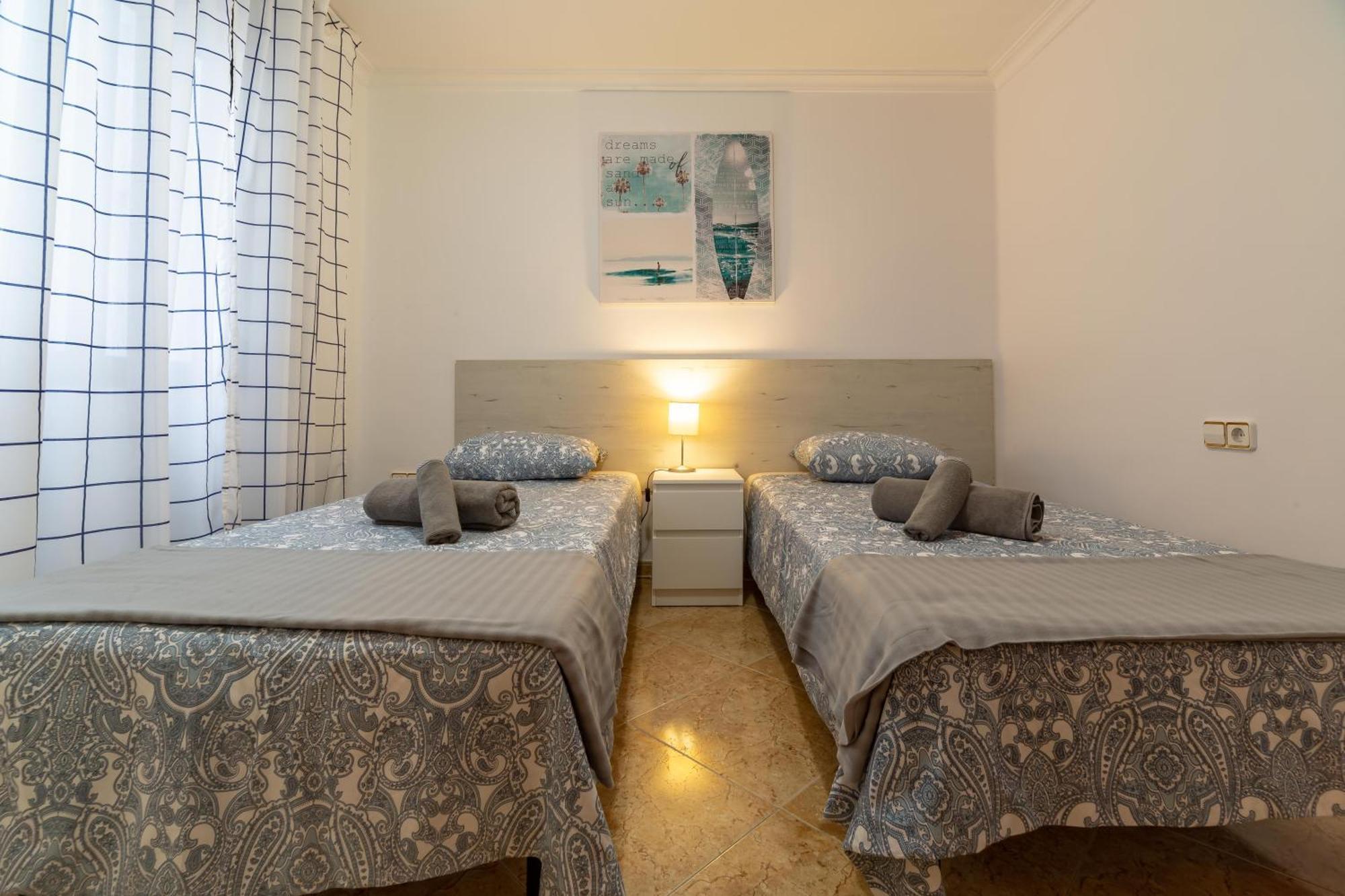 Moderno Y Acogedor Apartamento Para 6 Personas บาเลนเซีย ภายนอก รูปภาพ