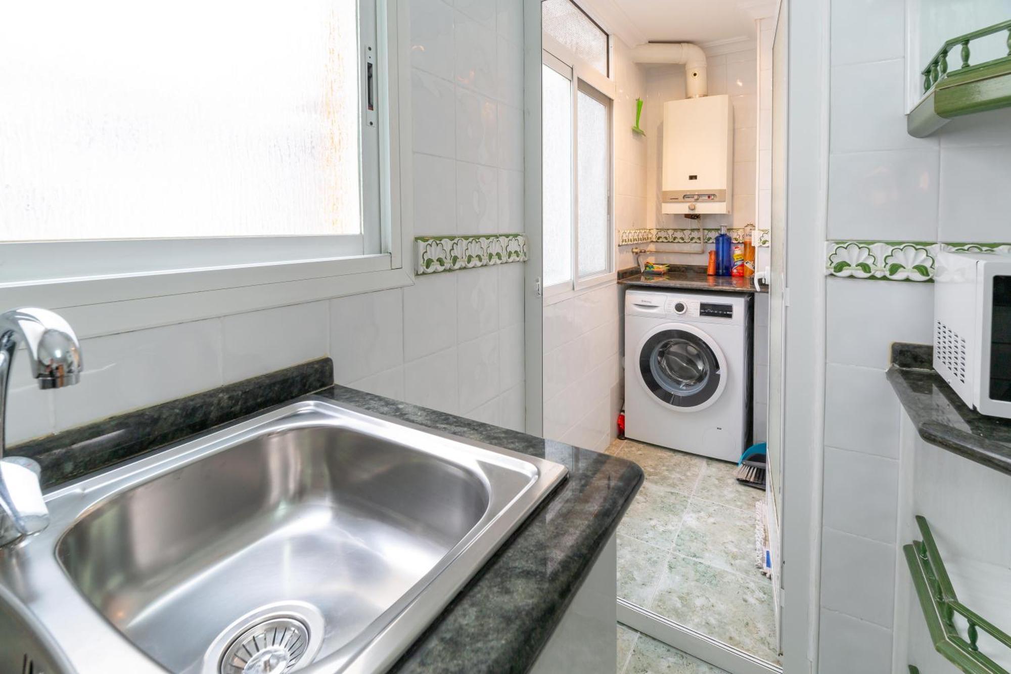 Moderno Y Acogedor Apartamento Para 6 Personas บาเลนเซีย ภายนอก รูปภาพ